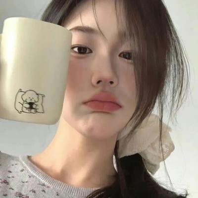 戛纳机密第一季